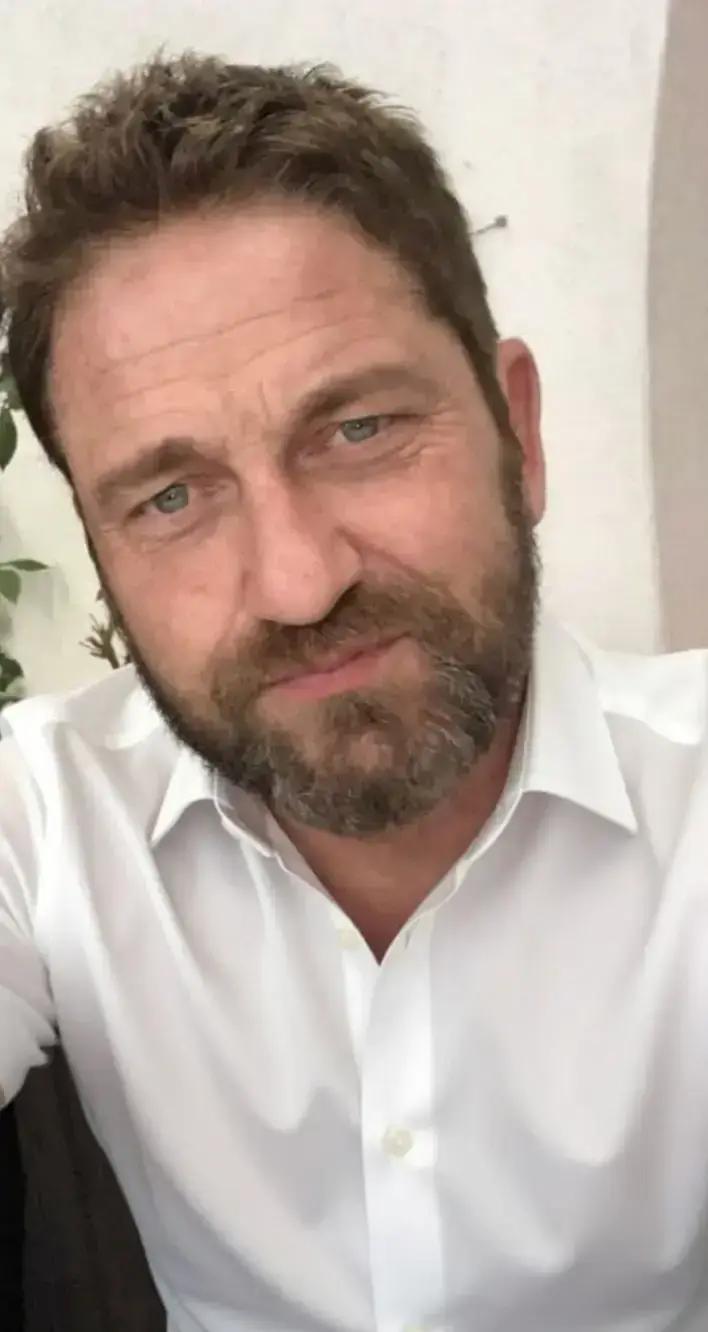 @Gerard Butler