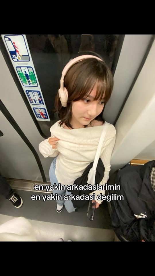 @ᶻ 𝗓 𐰁