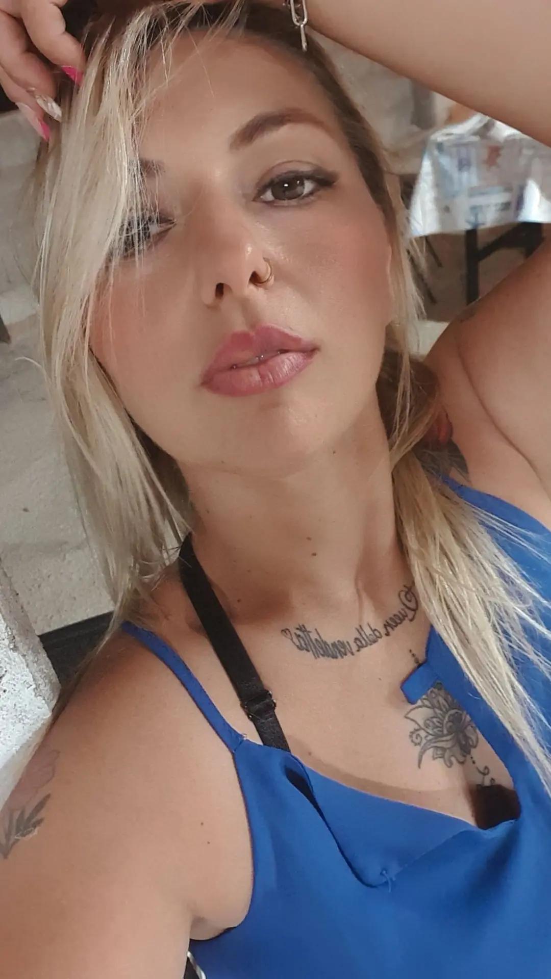 @Ɩą զųɛɛŋ ɖɛƖƖą ۷ɛŋɖɛɬɬą 👑🖤🔥