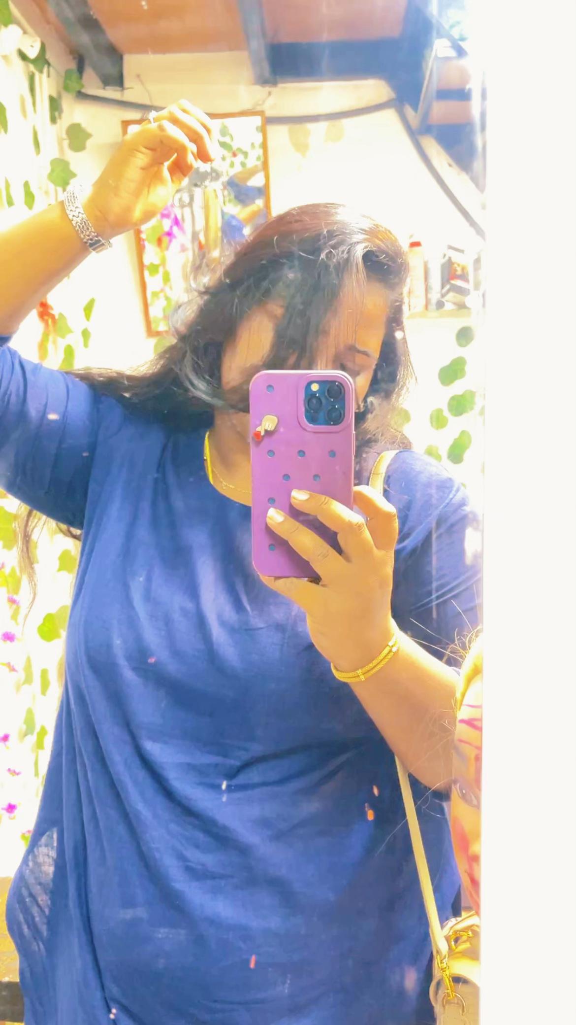 @꧁🖤புன்னகைக்கு®️சொந்தக்காரி🖤꧂