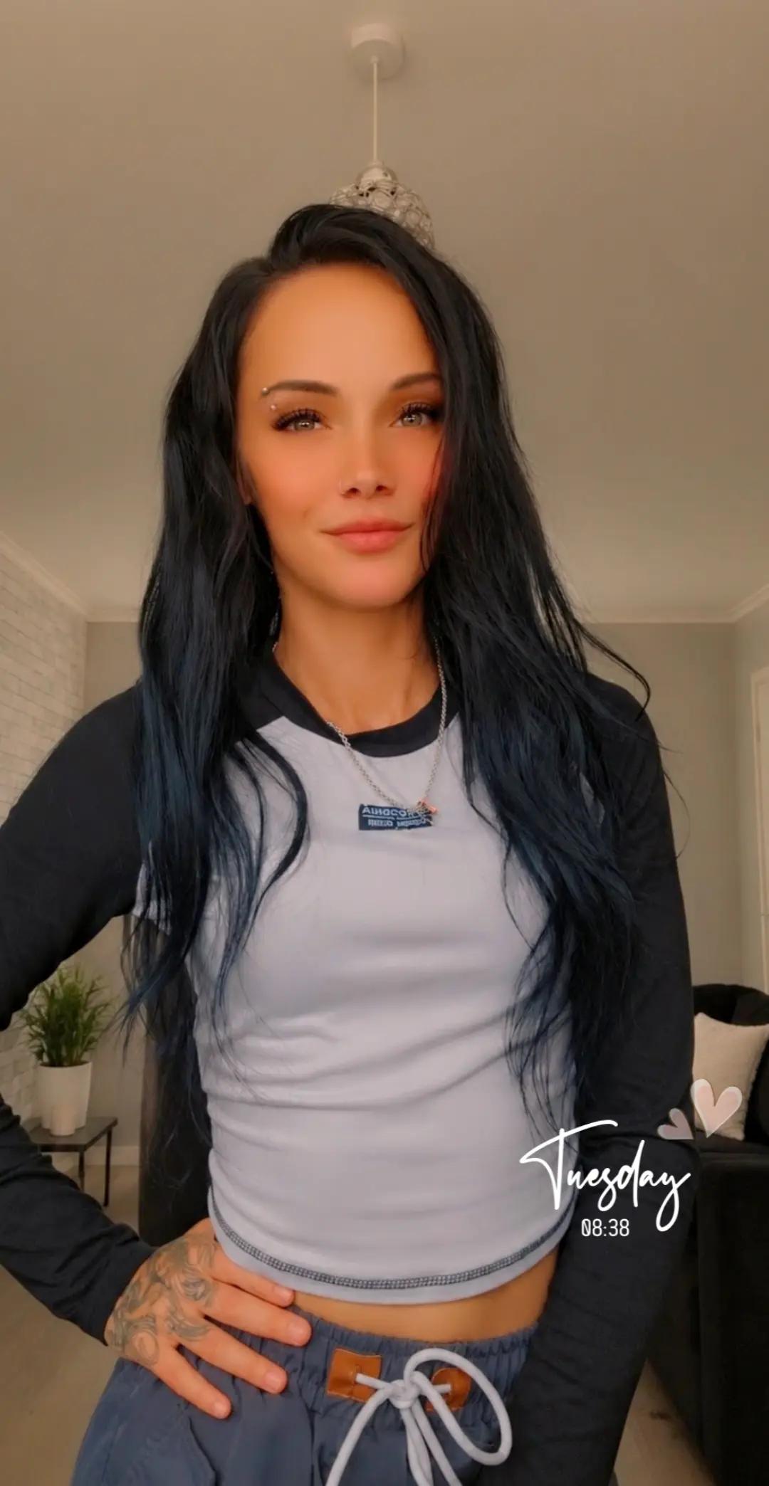 @👑Chey_Chey👑
