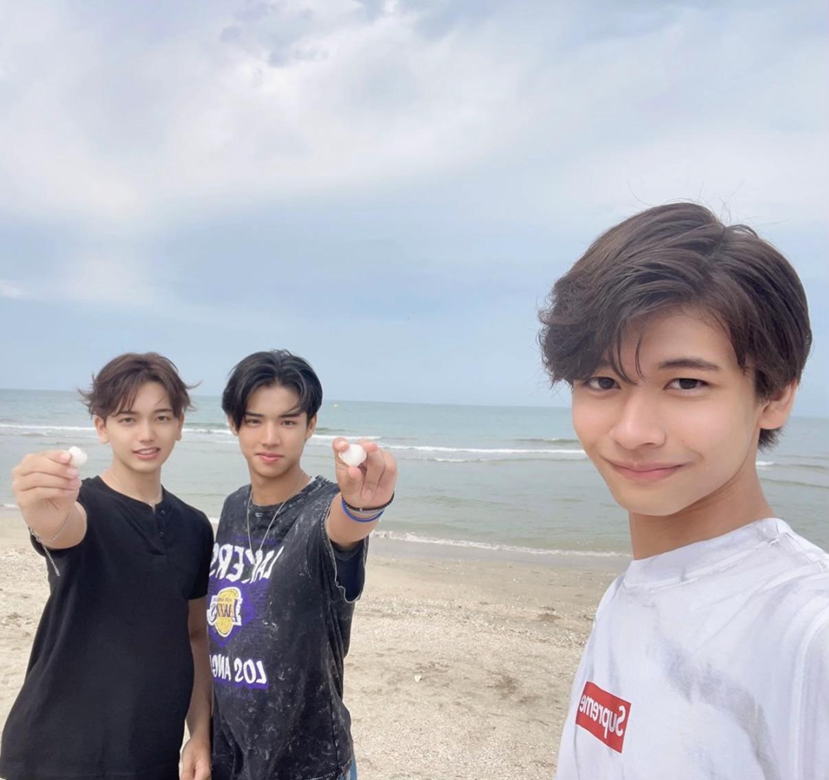 @まい
