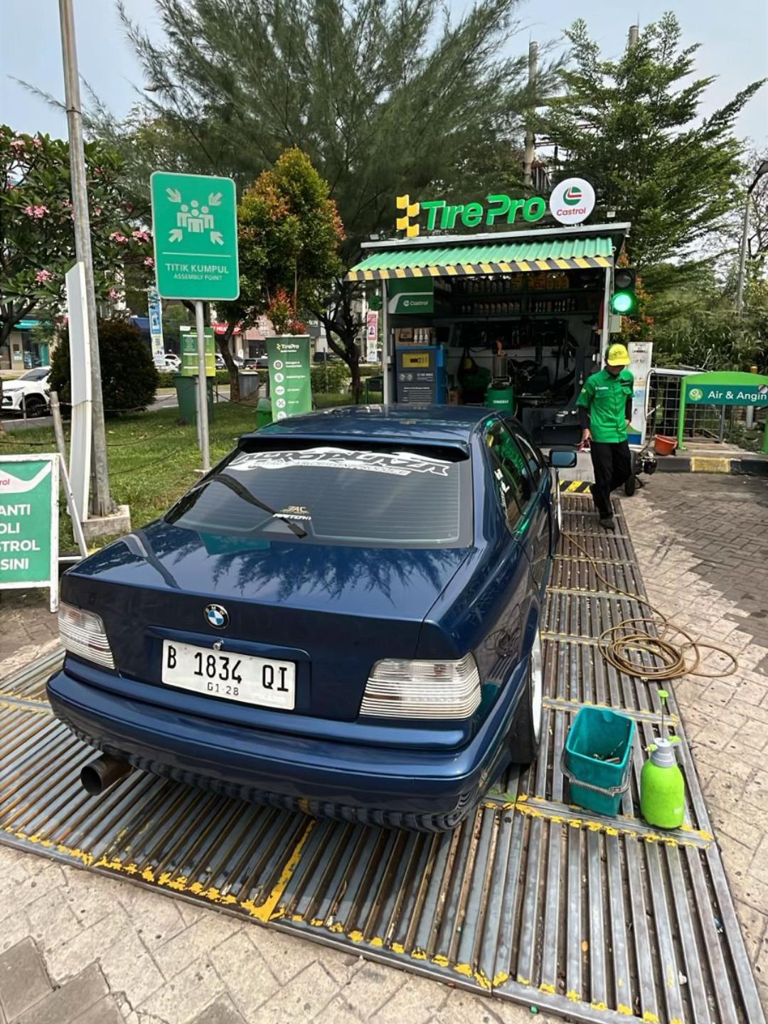 @Dat Slow E36