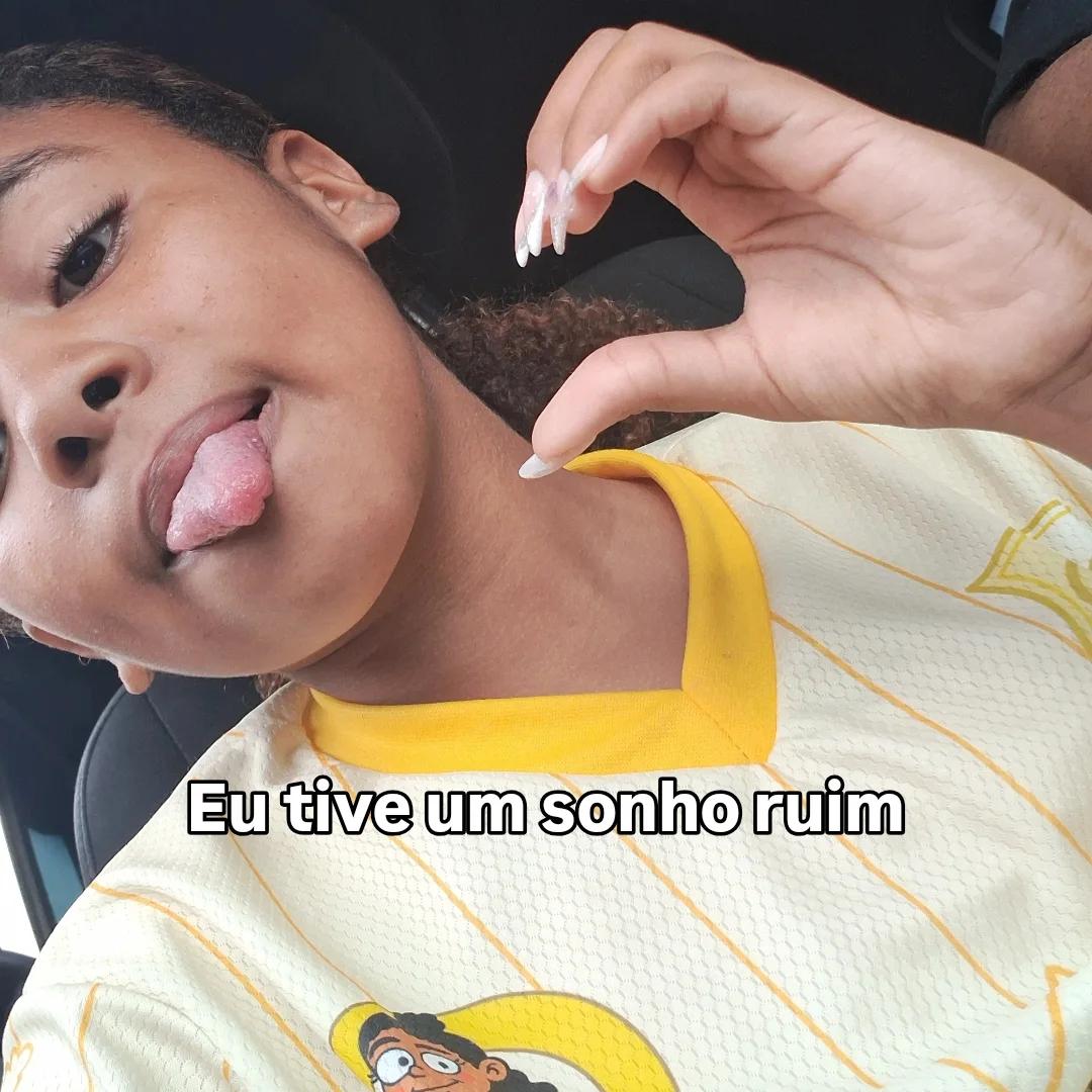 @Ana Julia
