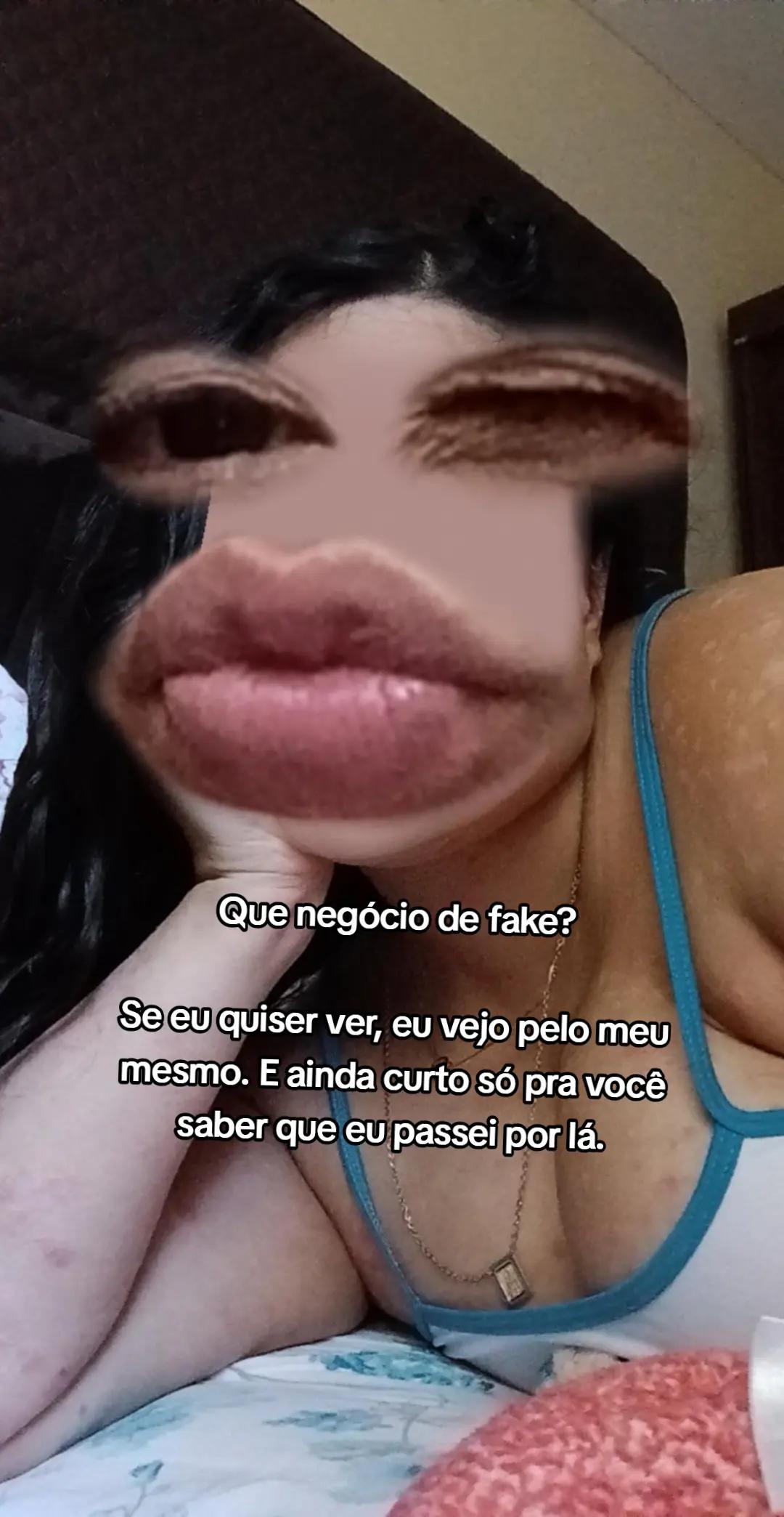 @🦦