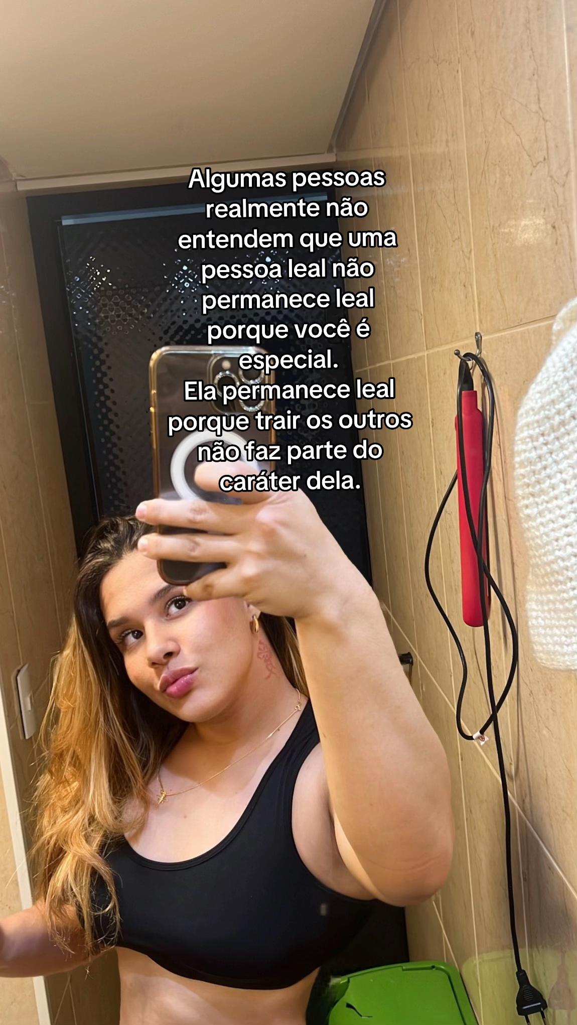 @Yandra Mendes