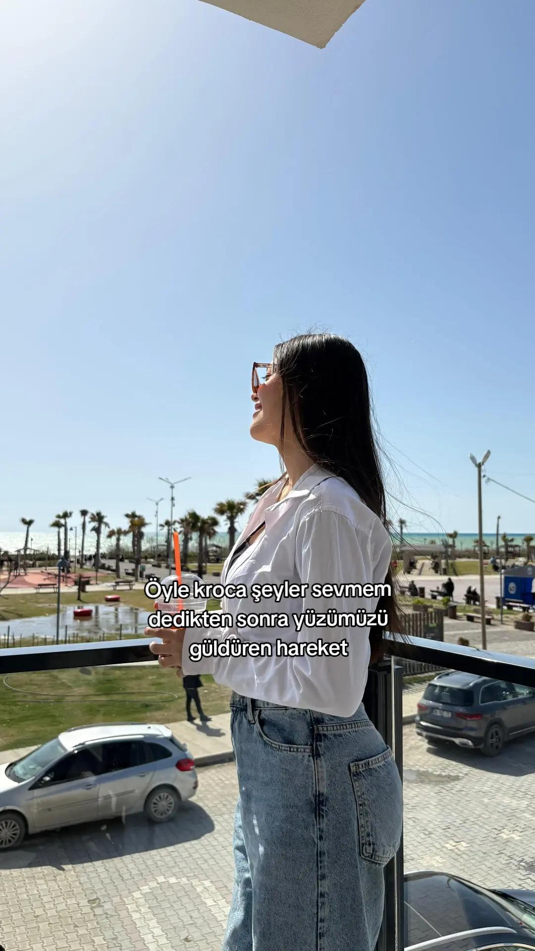 @𝓮𝔂𝓵𝓾𝓵𝓵𐙚