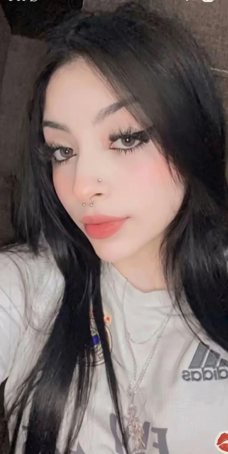 @yanni- lopeez