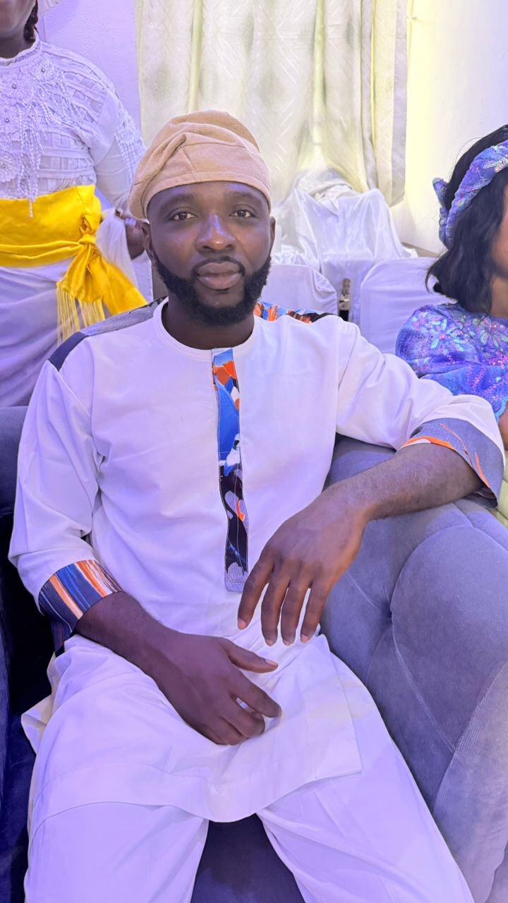 @Oluwaseyi 💧