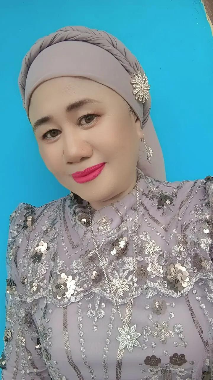 @Esna janda cantik  ✨🥰