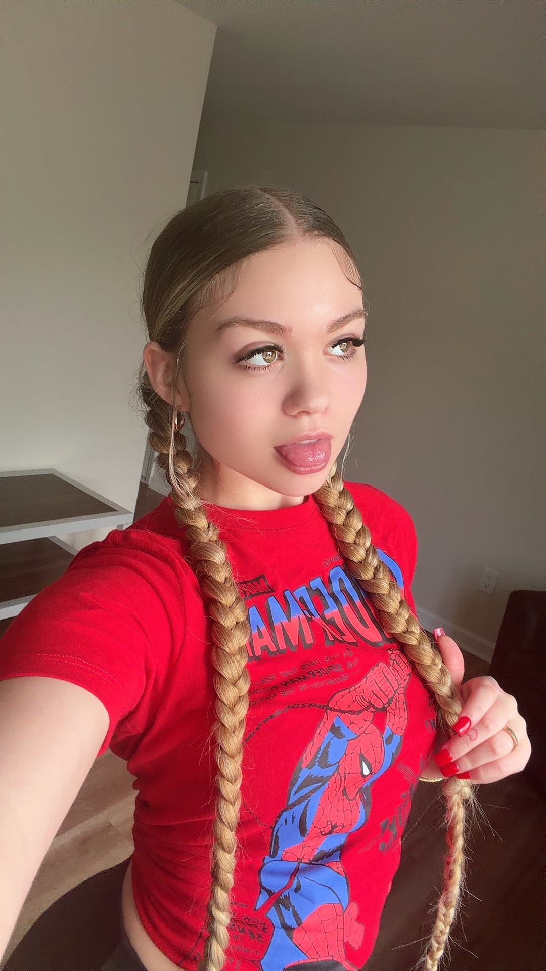 @SirenaMarie🤍