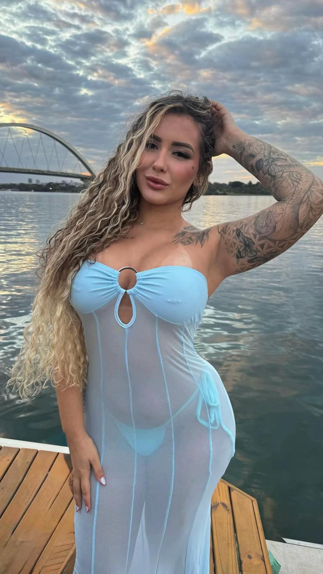 @Lara Emanuelle