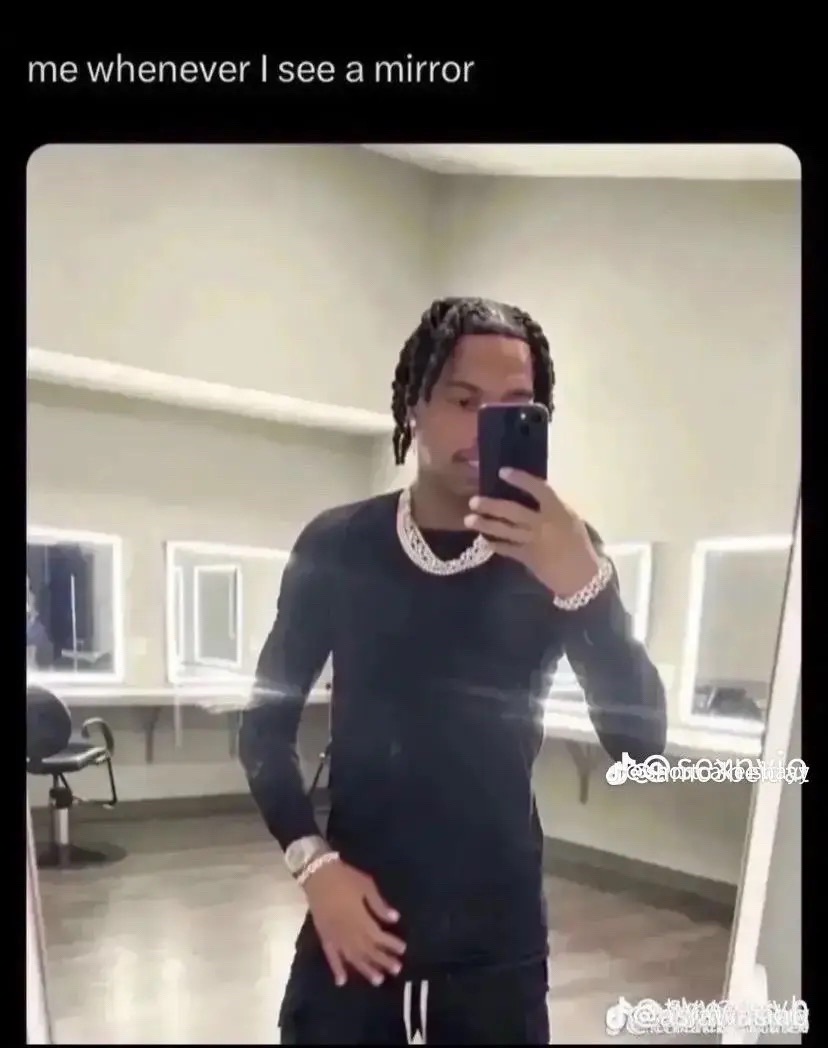 @𝒬𝓊𝑒𝑒𝓃𝒾𝑒 𖣂🖤