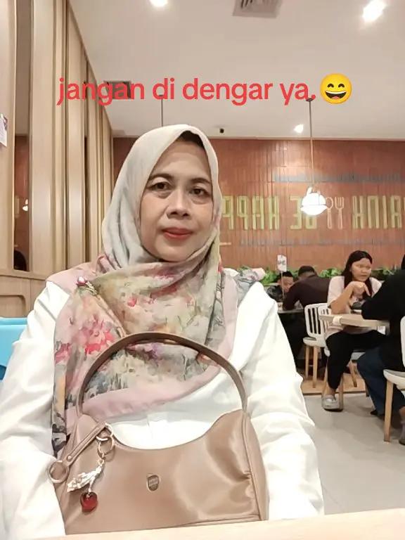 @Yusdina