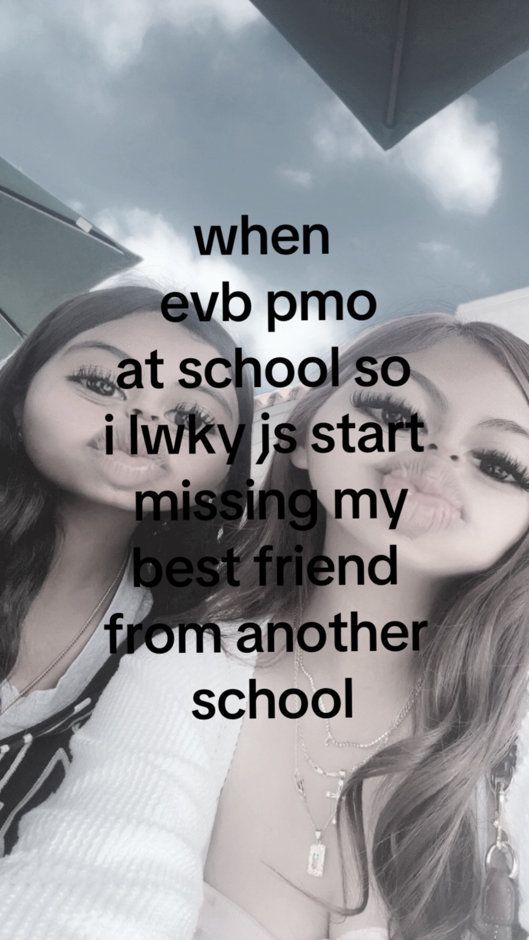 @๐๐๐ข