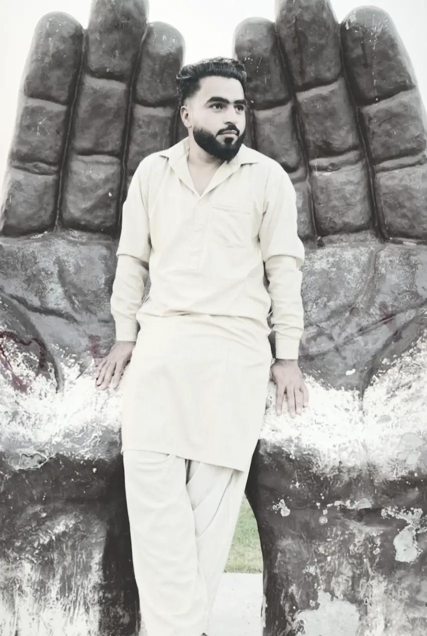 @SAQIB_8🚩