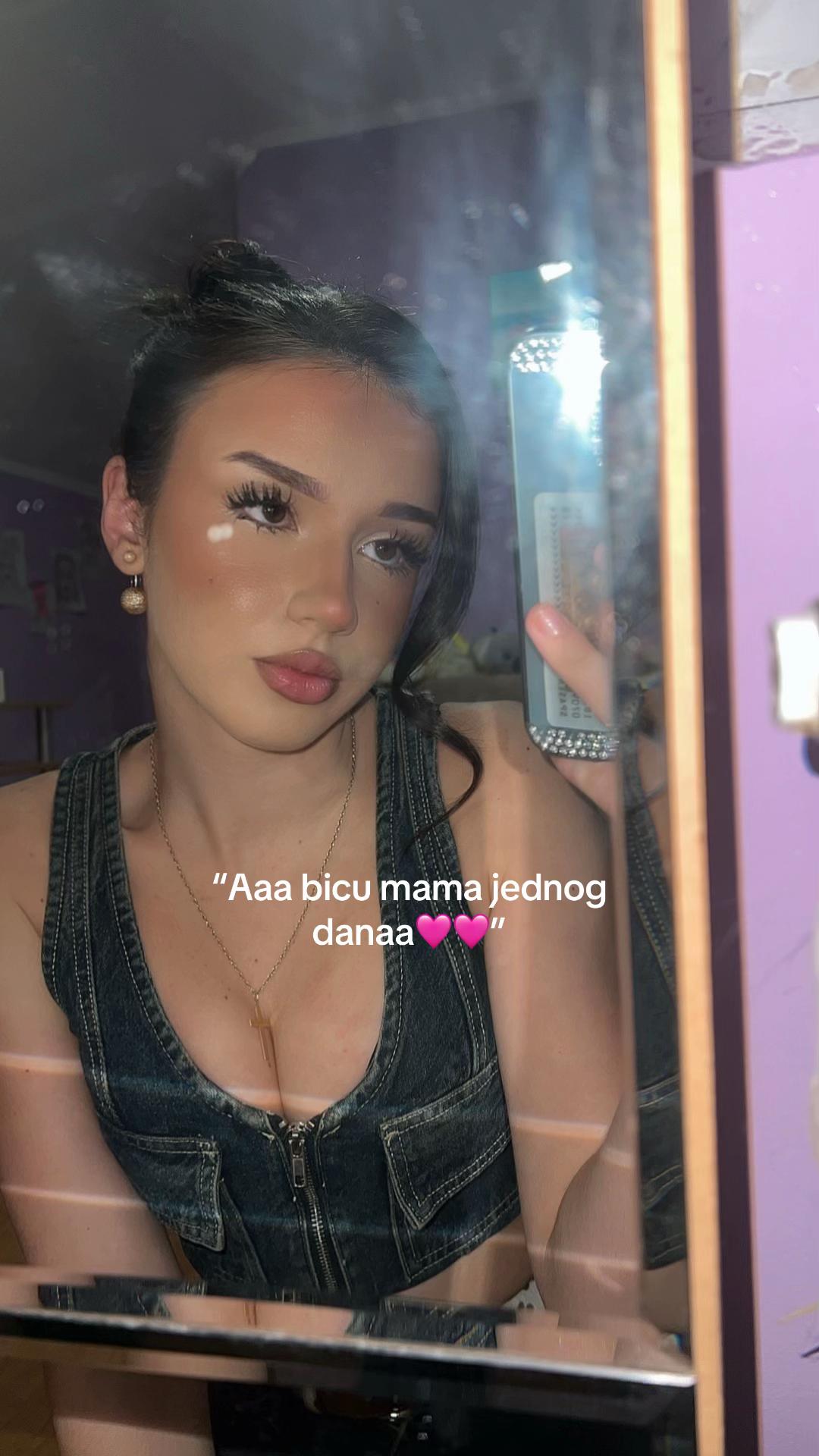 @unlatina