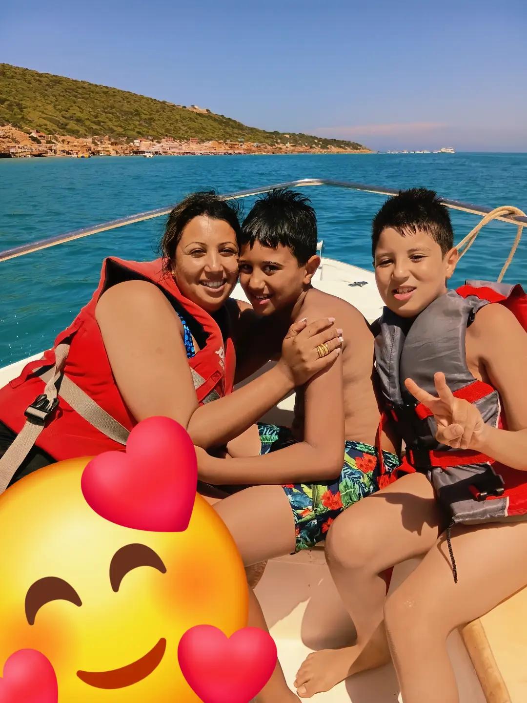 @In&egrave;s dridi