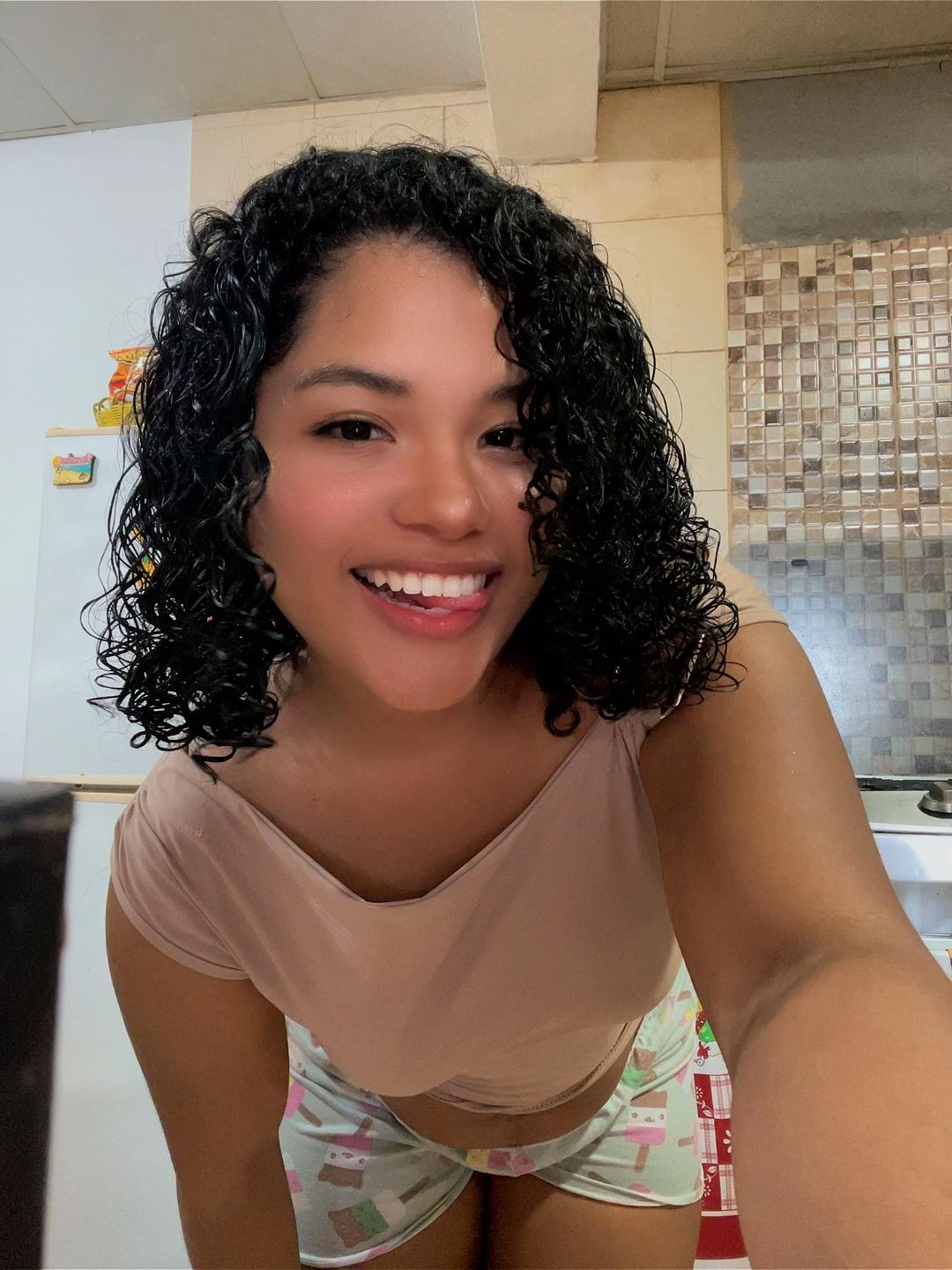 @nicolea24_