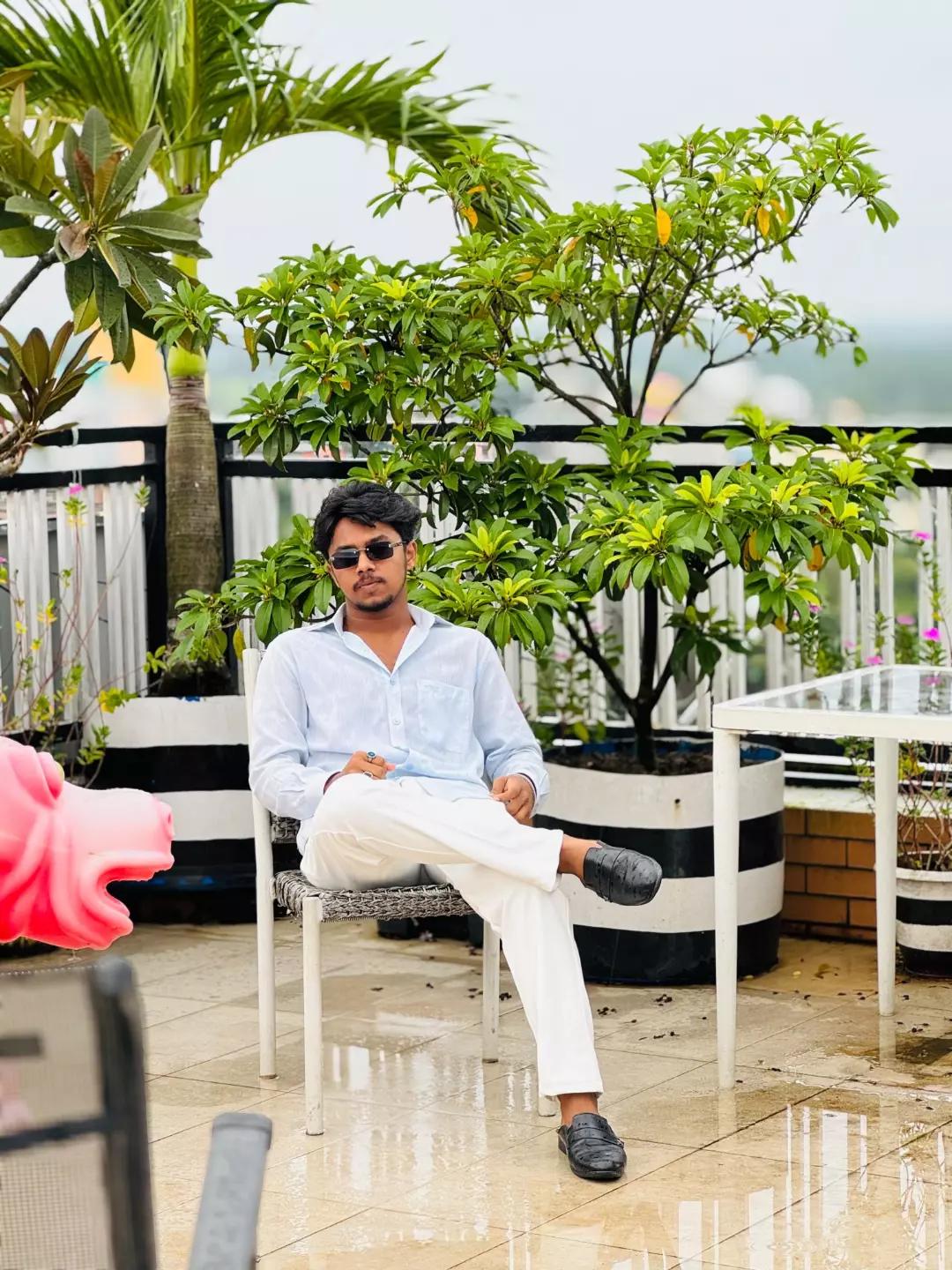 @𝐄𝐬𝐡𝐚𝐧⁉️