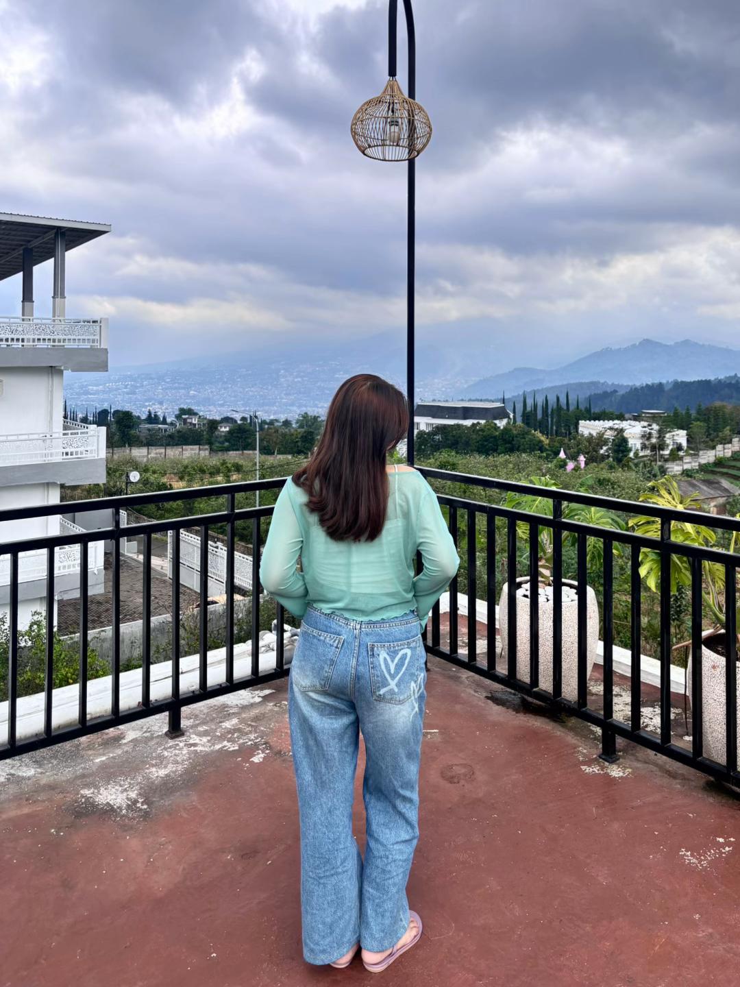 @callmeyourbae