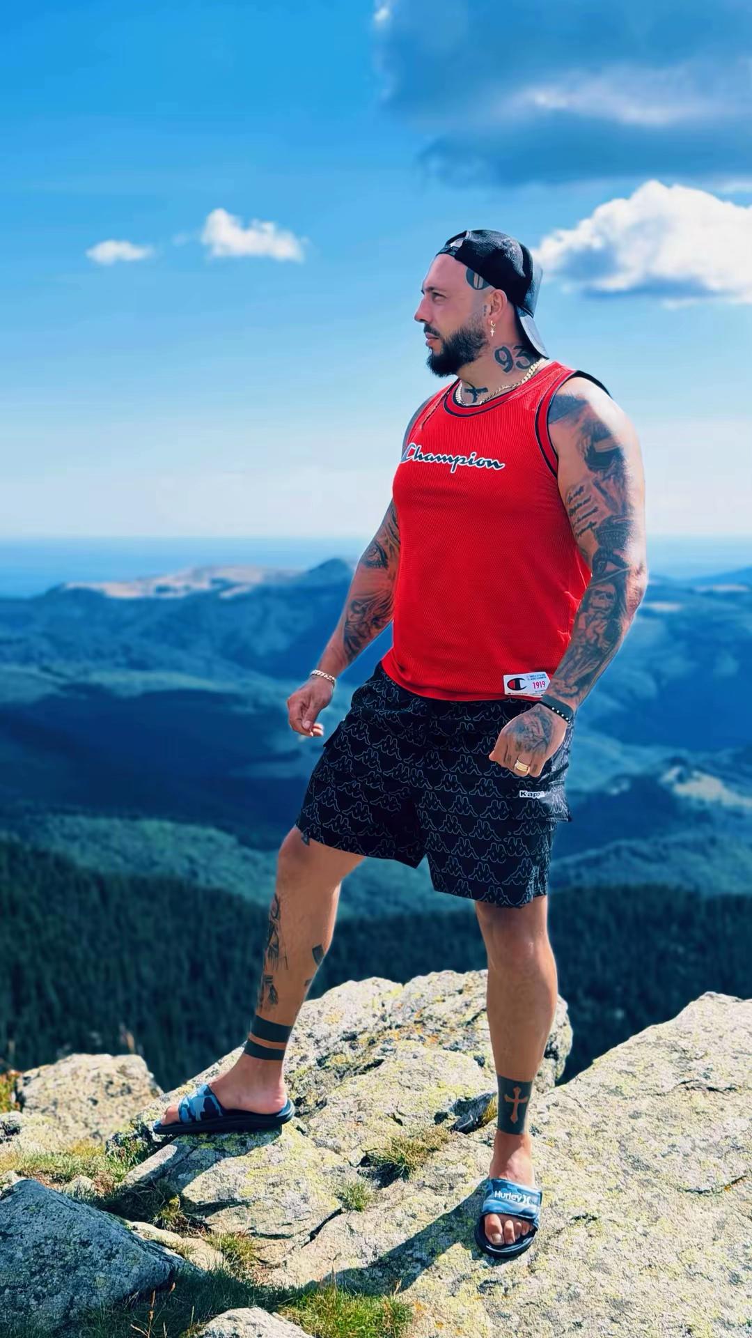 @Dar!us Vlădău ✅