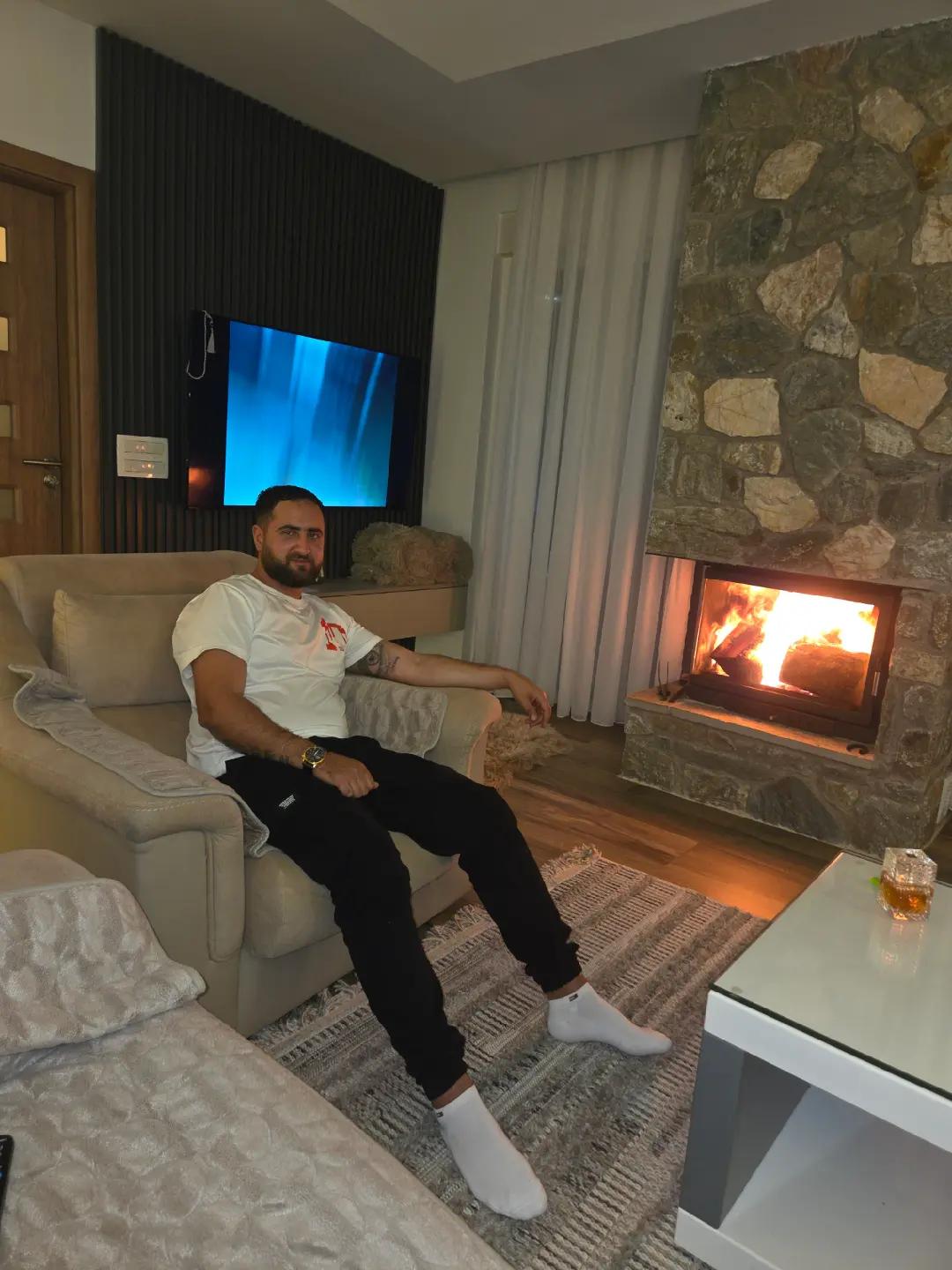 @Niko Rapaj206