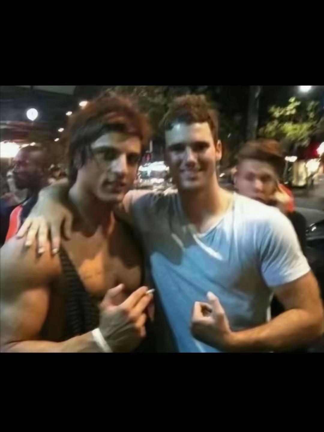 @Zyzz