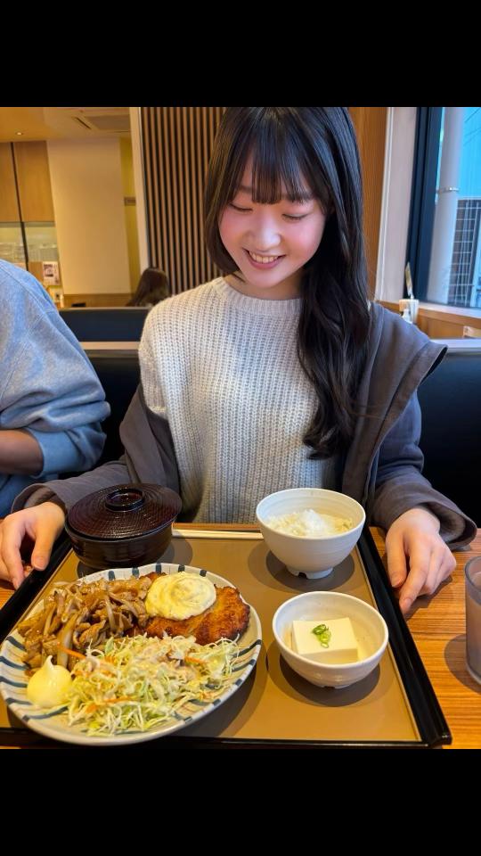 @亀井志乃