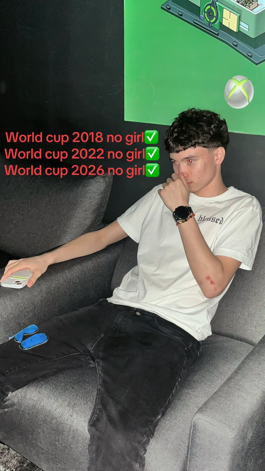 @￶