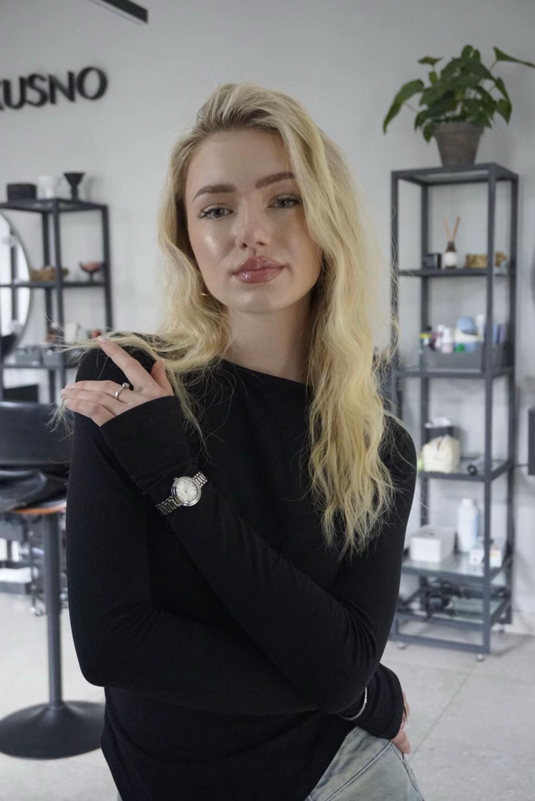 @лера