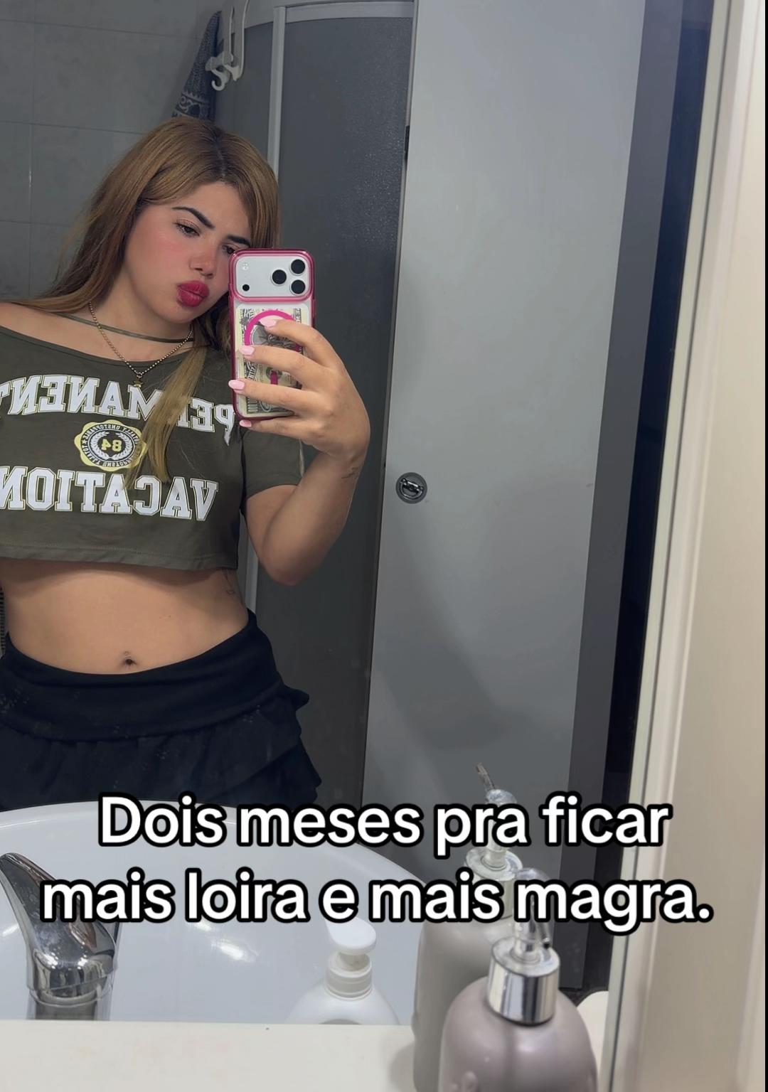 @Júlia