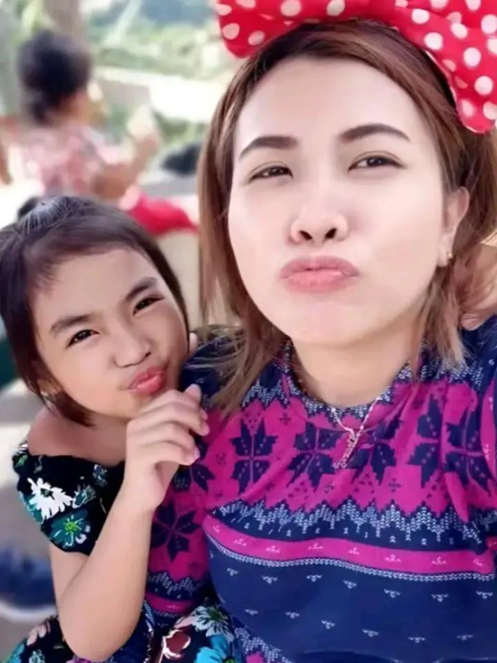 @𝒞𝒽𝒶 ✮⋆₊