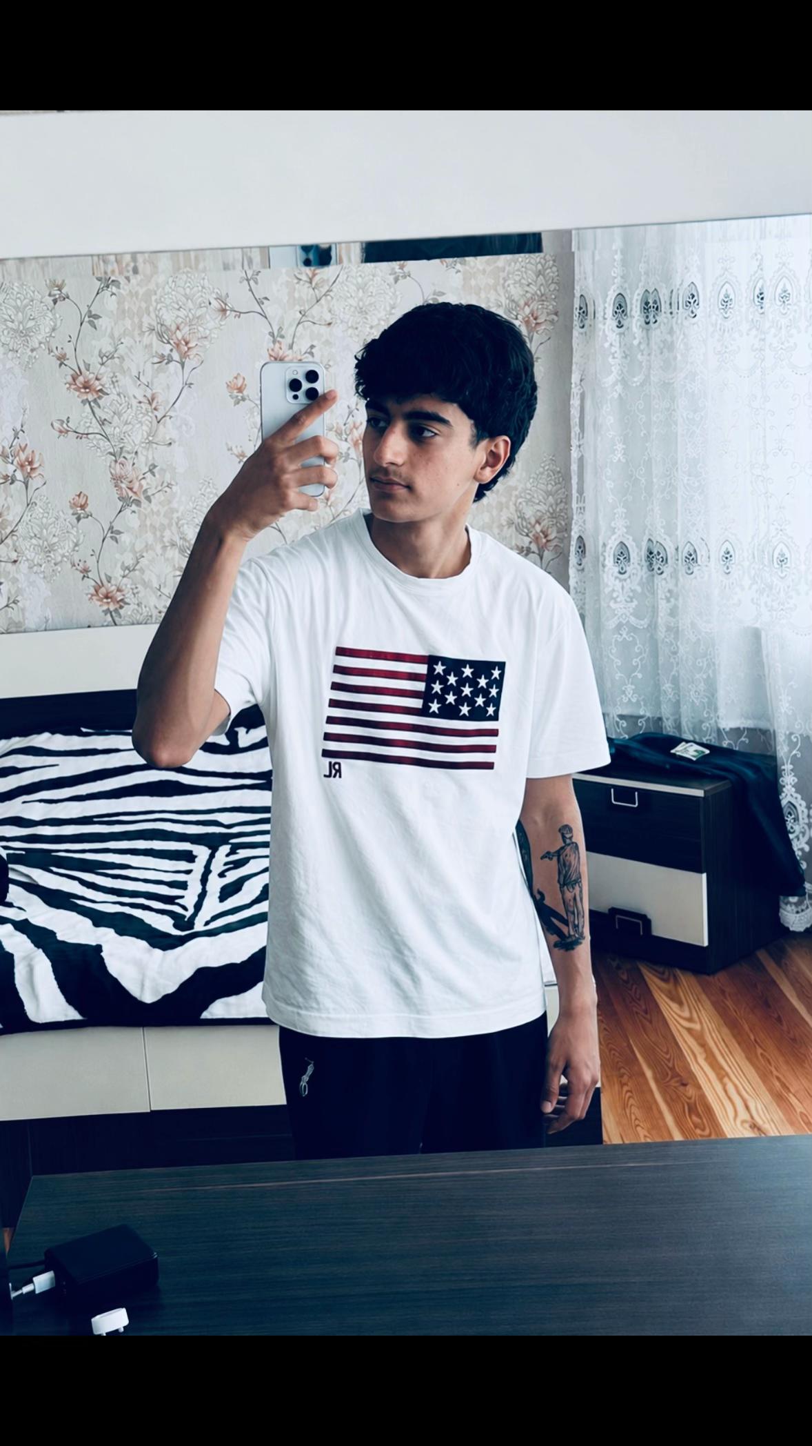 @๐.
