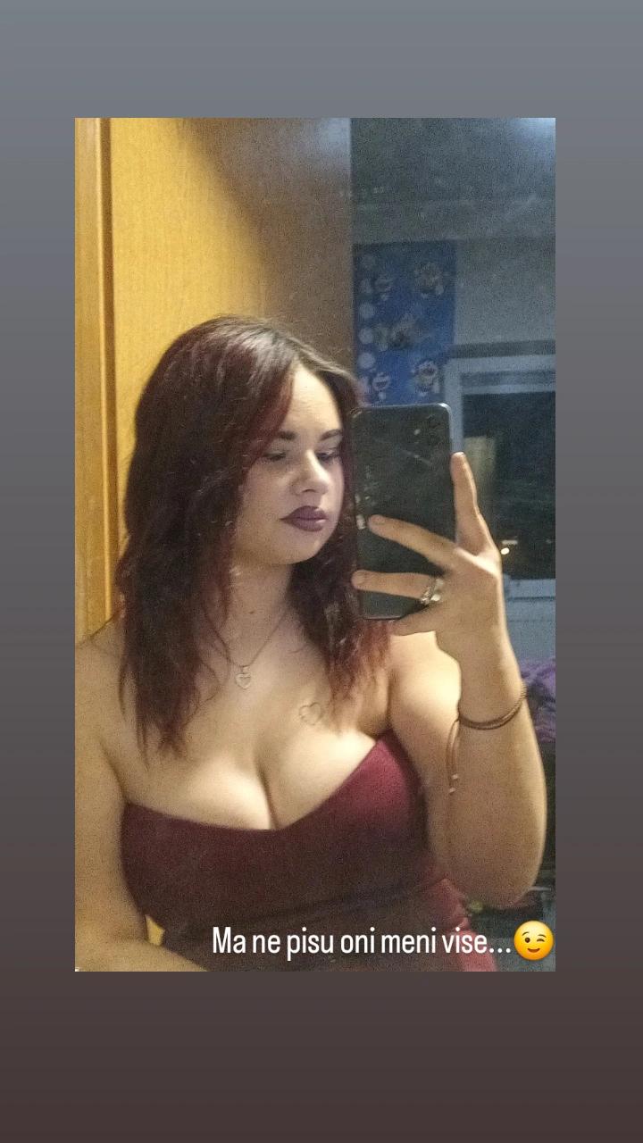 @Jovana0802