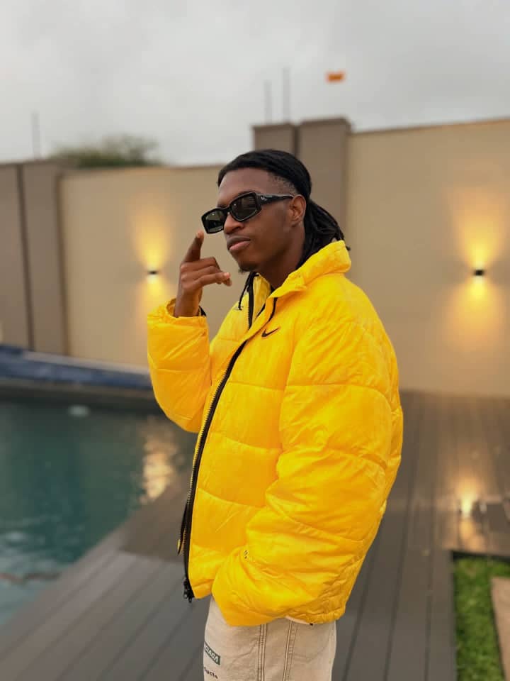 @dee🇿🇼☠️