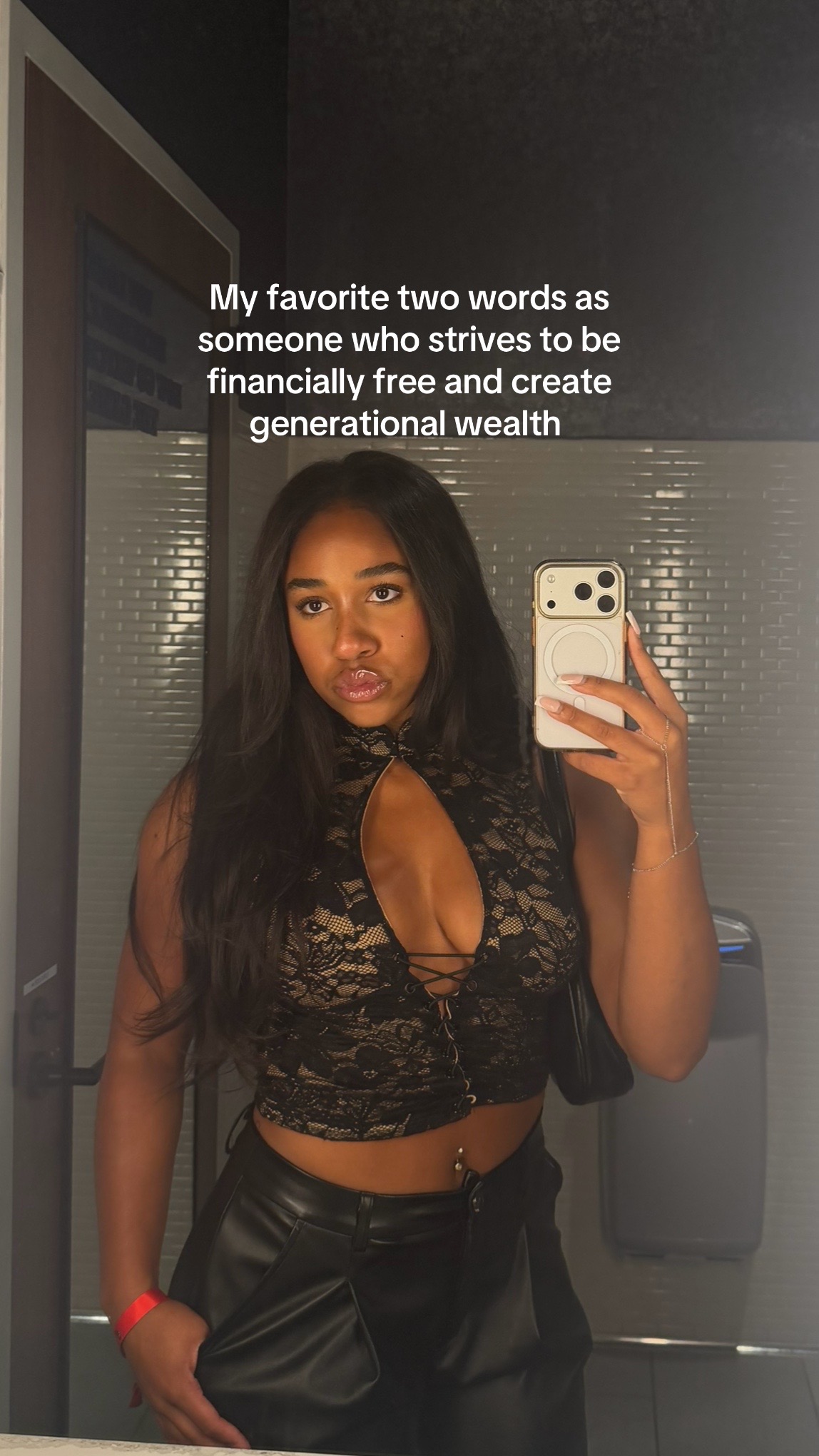 @Alani Simone