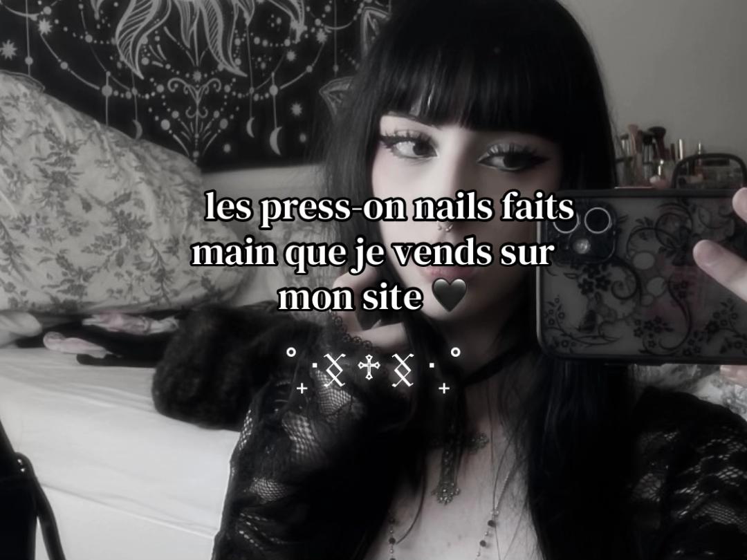 @๐๐ถ๐๐๐เผหห | press on nails