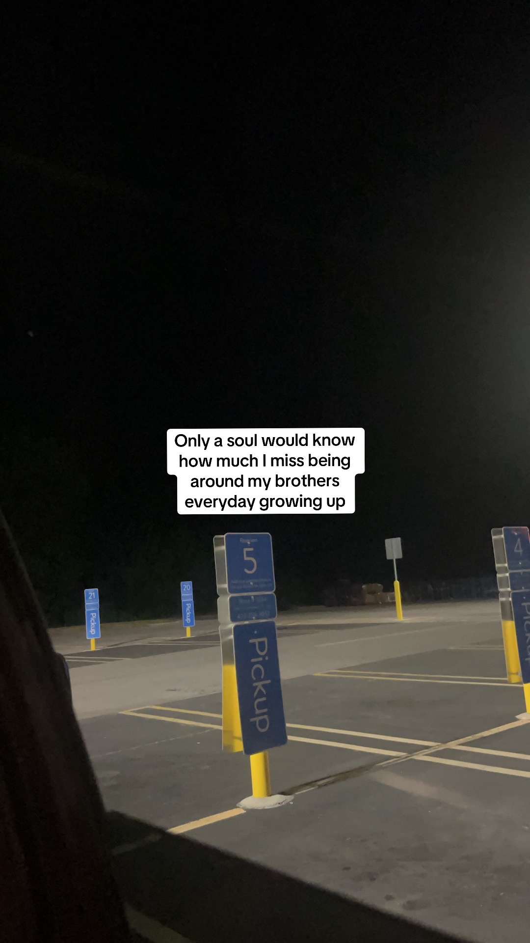 @Rylxndswrld