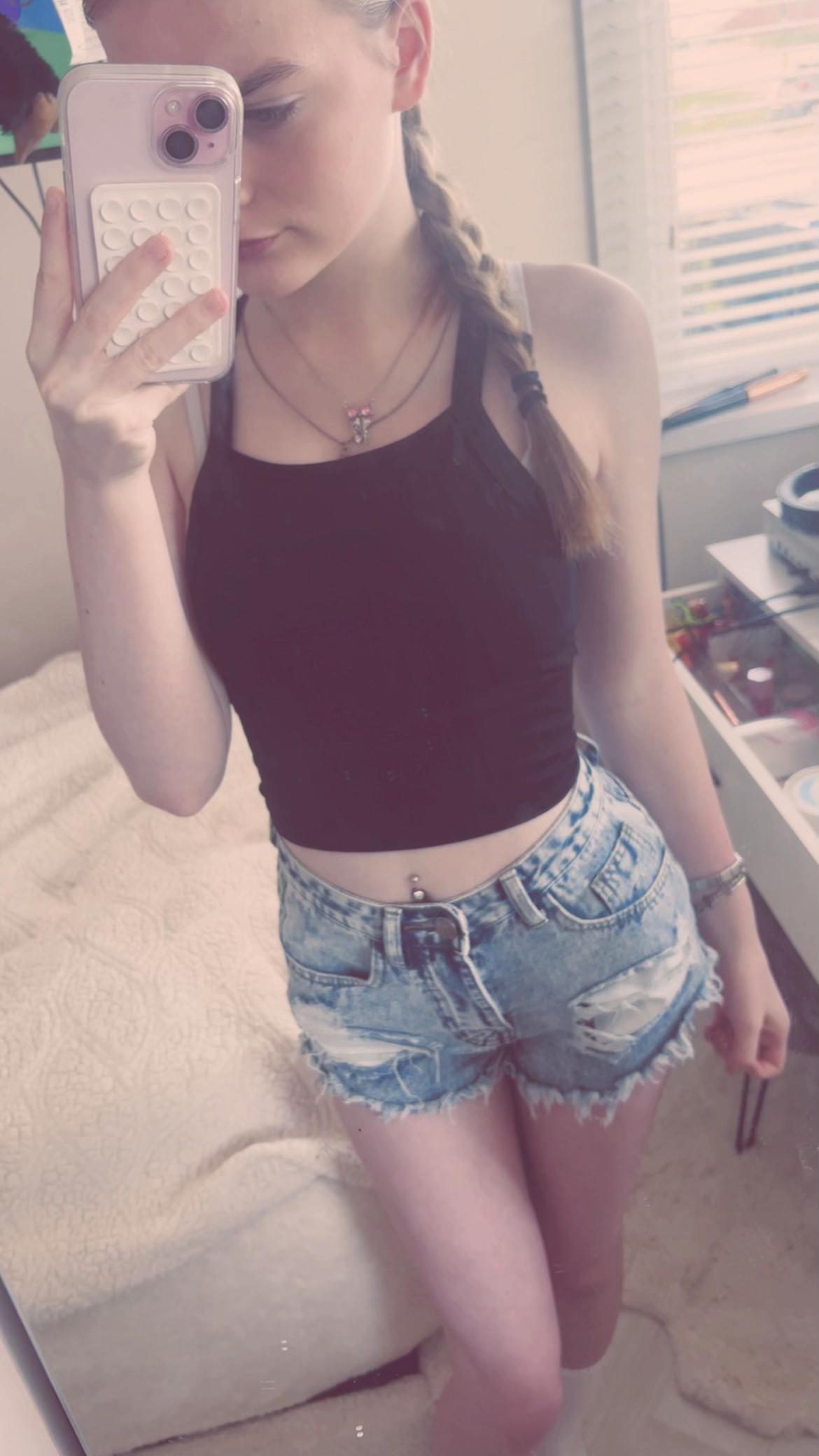 @𝓔𝓑&hearts;️