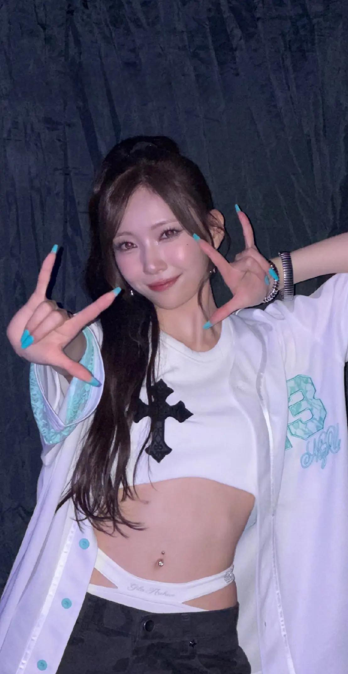 @𝕂𝕒𝕣𝕚𝕟𝕒 𝔾𝕒𝕥𝕚𝕥𝕠𝕤♡