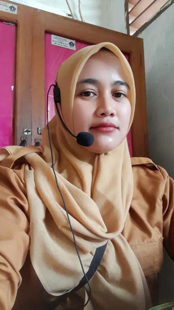 @Ayu Utami