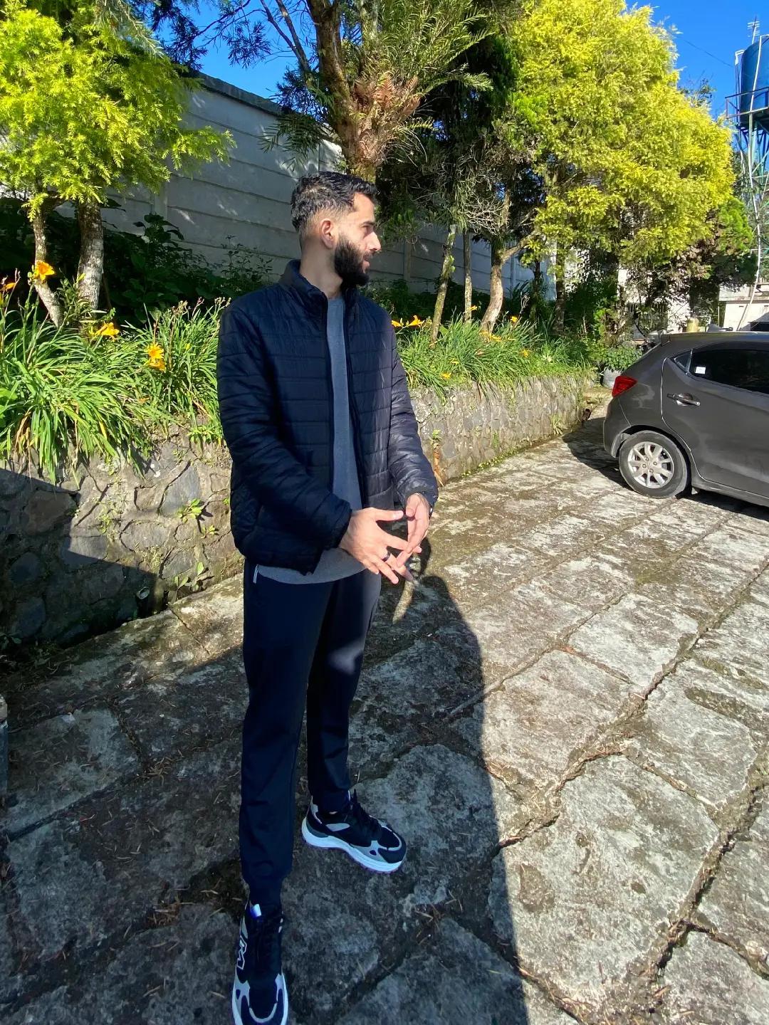 @Ali 💫