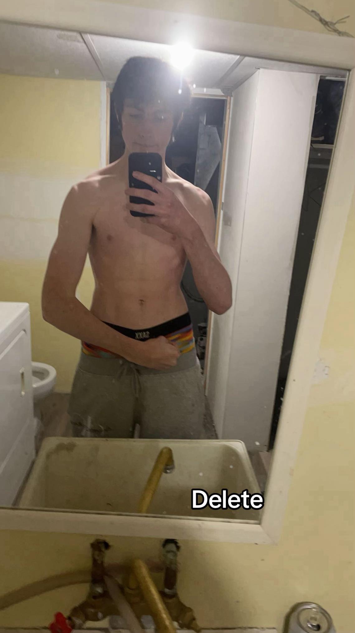 @️