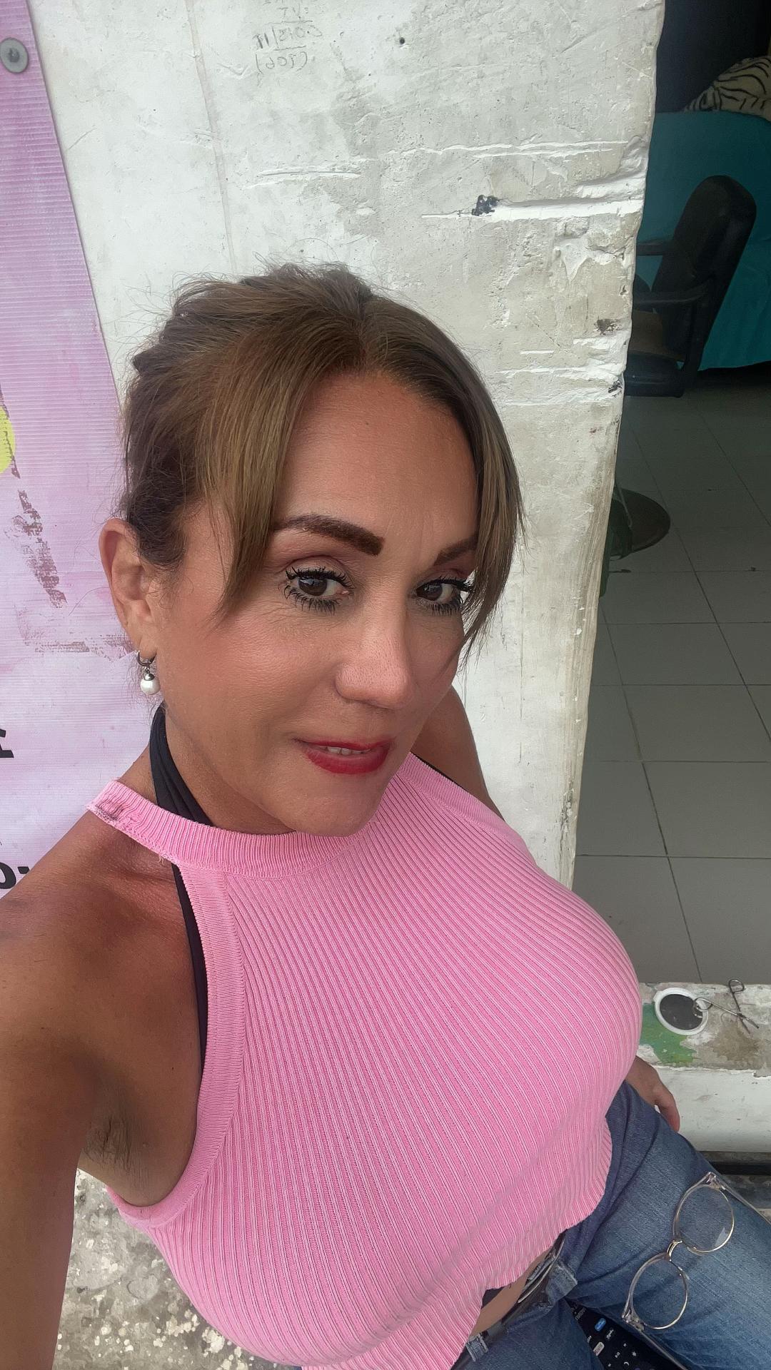 @genesisauba