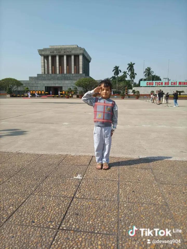 @sáng 🌺🇻🇳🩷
