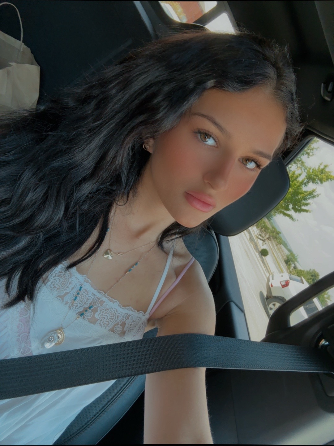 @BreezyXo