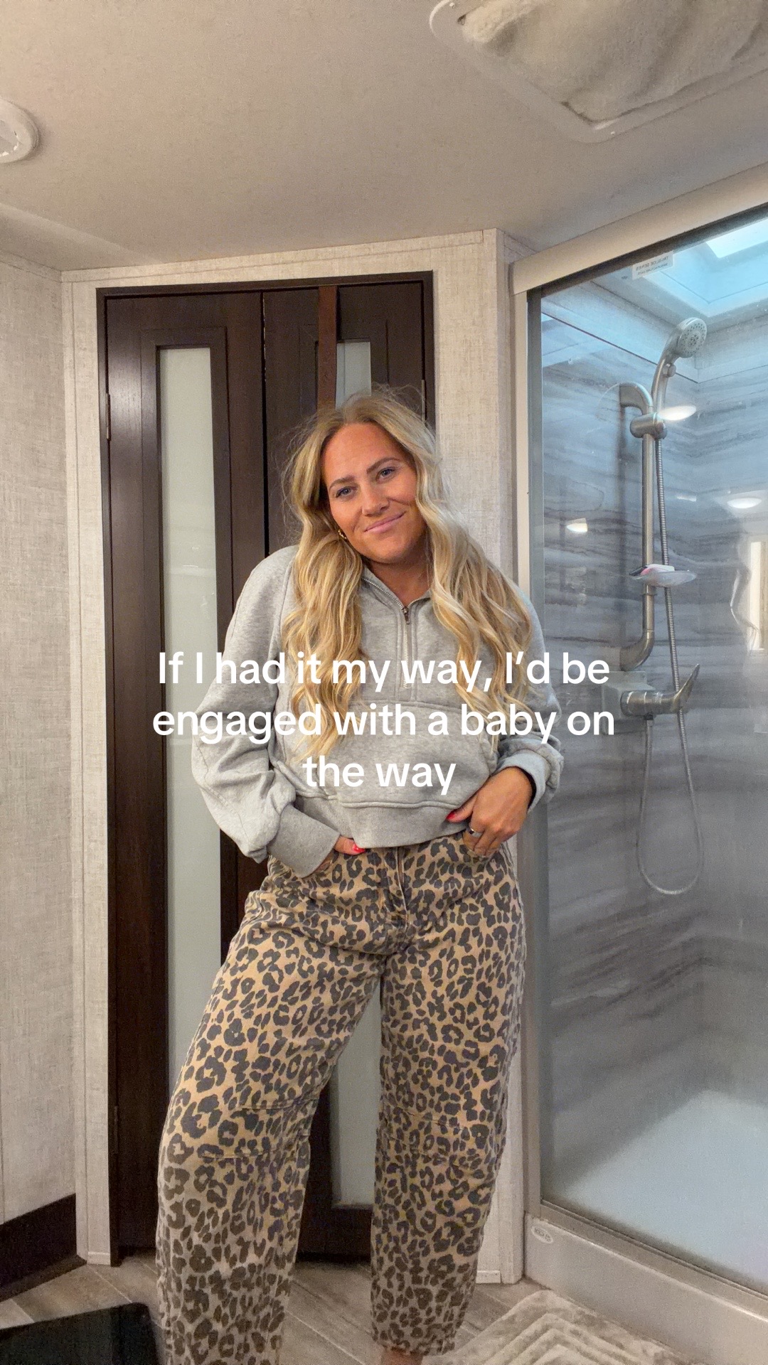 @JESSICA ASHLEY | FT RV + SAHM