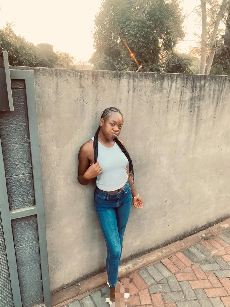 @Unique_warrior girl 🍒👅