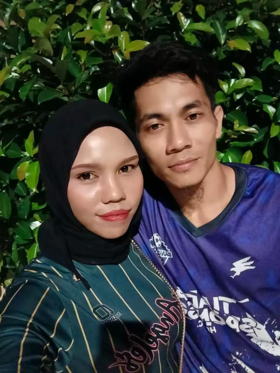 @SiTi AzIrAh🦋